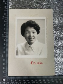 上海女士老照片 六七十年代旧照片 上海星火照相 带底板 品好