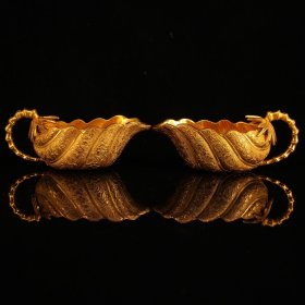 珍品旧藏收纯铜高浮雕錾刻鎏金工艺竹子树叶杯一对 工艺精湛 器型款式精美 单重400克 长15厘米 高6.5厘米