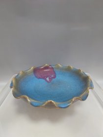 宋（960--1279）代钧窑花口盘，窑变玫瑰花。
