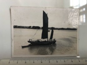 民国时期长江上的帆船原版老照片