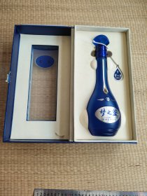 梦之蓝酒瓶(M6，带外盒)标价为一个的价