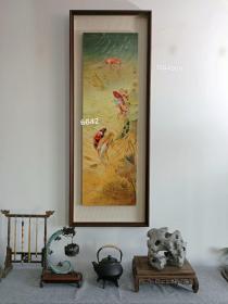 現(xiàn)有作品已裝裱，豎幅外框尺寸53?137CM.