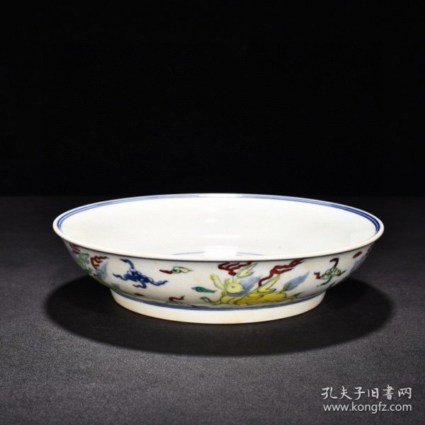 瓷器 明成化斗彩飞象纹盘 高5.3厘米 宽21.1厘米