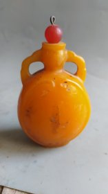 蜜蜡鼻烟壶