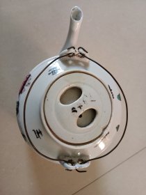 民国粉彩博古提梁壶