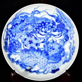 大清雍正主人督窑官唐英隽公款青花太师太保狮子滚绣球纹茶盘笔洗 高3.5径17.3厘米1