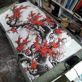 国画一幅，王喜庆《红梅迎春》，画心尺寸170/86公分。