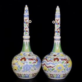 明成化斗彩红胎凤穿牡丹纹长颈瓶31/12.5厘米