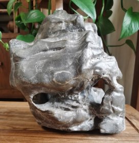 栈道洞石，奇特而难得的太湖石（详看品相描述）