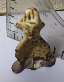唐代黄釉胡人像摆件，100包快递。