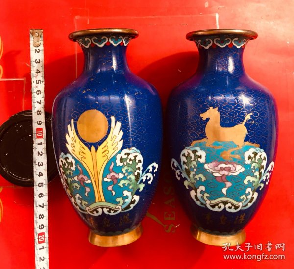 90年代铜胎掐丝珐琅彩景泰蓝瓶 一对，18x10厘米，口径6厘米，瓶底直径5厘米，全新，原盒包装