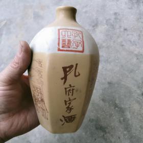 早期酒瓶：孔府人家——孔子六艺（老瓶）品相完美