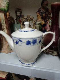 有近代官窑之称-唐山青花瓷 茶壶