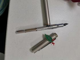 上海绿叶钢笔，2支全新未使用，标签还在