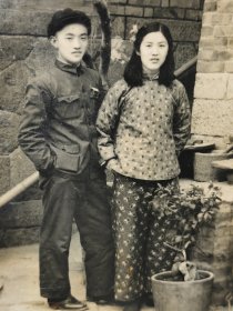 民国旗袍美女夫妻合影老照片