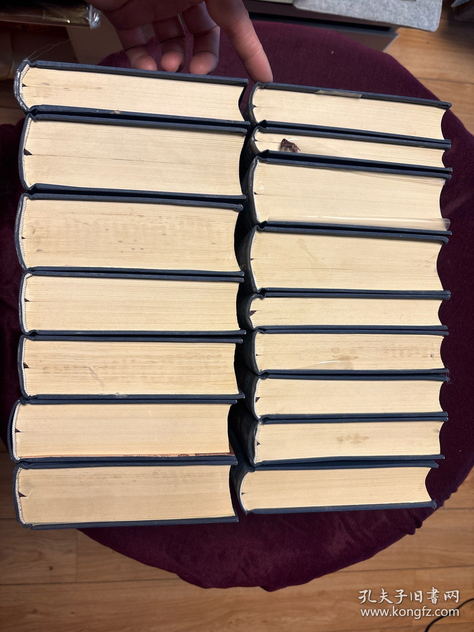 二十四史（简体字本）： 梁书 17，陈书 18，魏书（19,20）（全二册），北齐书21，周书22，隋书（23,24）（全二册），隋书（25,26）（全二册） ，北史（27,28）（全二册），旧唐书（29,30,31,32）（全四册）【共16本合售】精装版