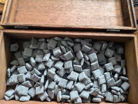 雕刻花梨木盒子