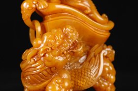 旧藏寿山石田黄石麒麟摆件重量672克