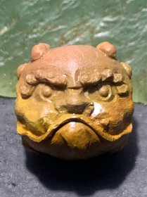 精美戈壁彩玉手工雕刻瑞龙珠一个！