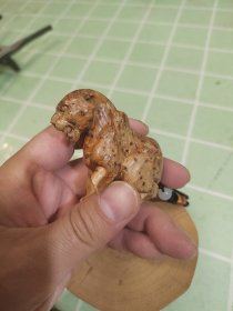 根雕崖柏（豹）