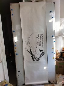 福建著名书画家王和平，水墨手绘花鸟画一副立轴装裱，画心尺寸69x46㎝ 保真包手绘 王和平，一级美术师、福州画院名誉院长、专职画家。曾任福州画院院长。中国美术家协会会员、[1]福建省美术家协会副x、曾发起“中国新文人画”活动，参加历届“新文人画展”。作品参加第七、八、十一、十二届“全国美术作品展览”、“当代国画优秀作品——福建作品晋京展”、“南北对话﹒国家画院提名展”等……