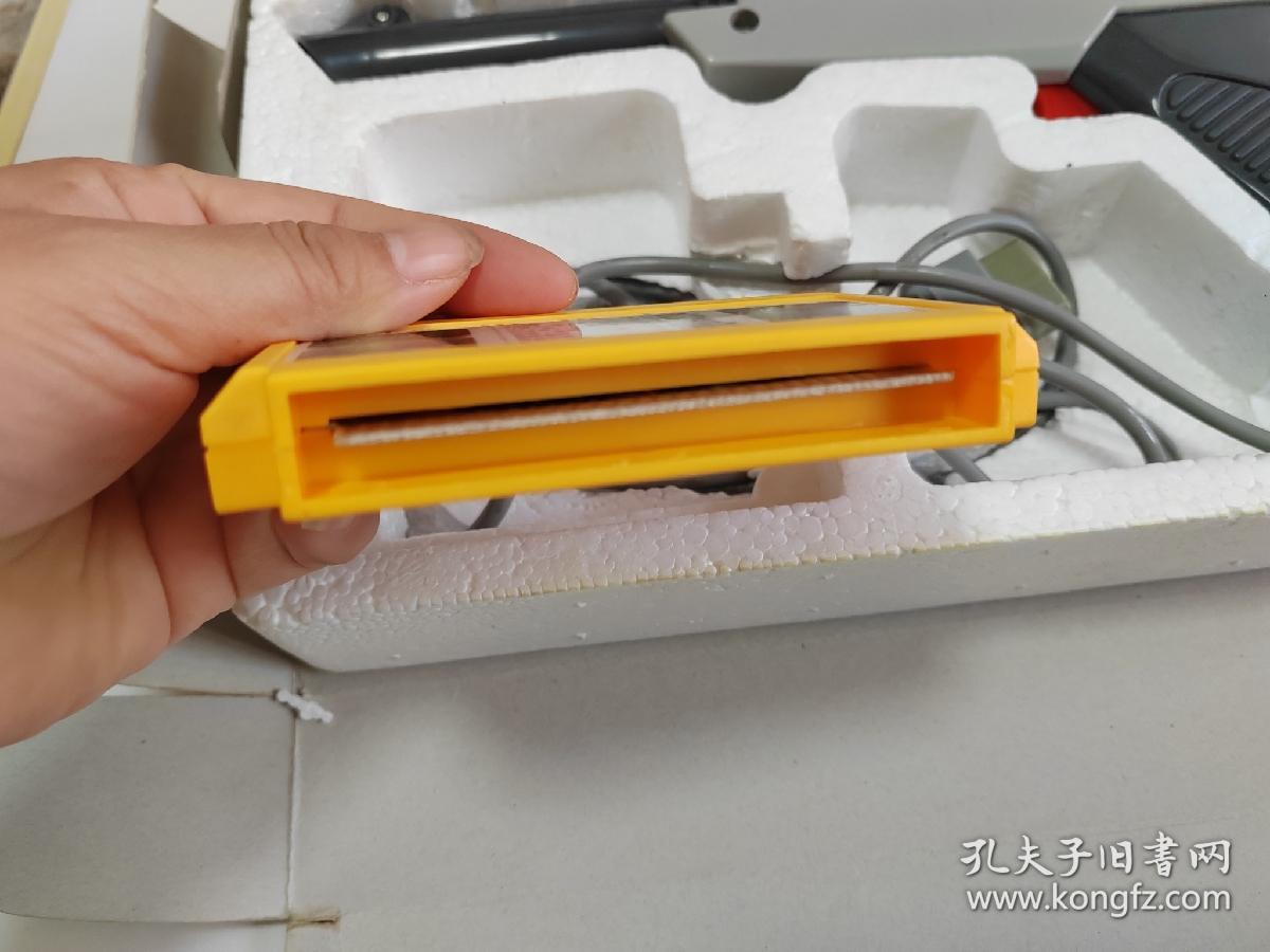 老游戏配件：16 in 1 超级黄金卡+枪型游戏手柄，原盒装，详情见图，按图发货