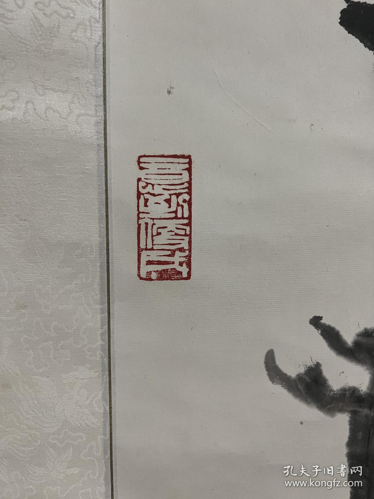 徐宁，1936年生，江苏盐城人，中国美术家协会会著名人物画家，国家一级美术师，江苏省国画院人物画研究室主任、教授，《现代中国画史》编委