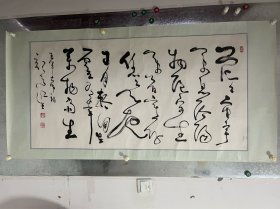 颜之江，名景伟，字之山，号书仙，五松居主人，唐代大书法家颜真卿后代，[2]江苏扬州宝应人，1941年生。称闲云野鹤、广陵游侠，扬州新八怪之一。向林散之、刘海粟、齐白石、李苦禅等诸多大师学习书画、篆刻、潜。探研颜、柳、欧、赵、二王等百家碑帖。作品多次在国内外书法大赛中获奖，曾在《人民日报》《中华英才》等一百多家报刊发表。作品保真