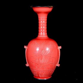 宋定窑红釉穿带瓶，800