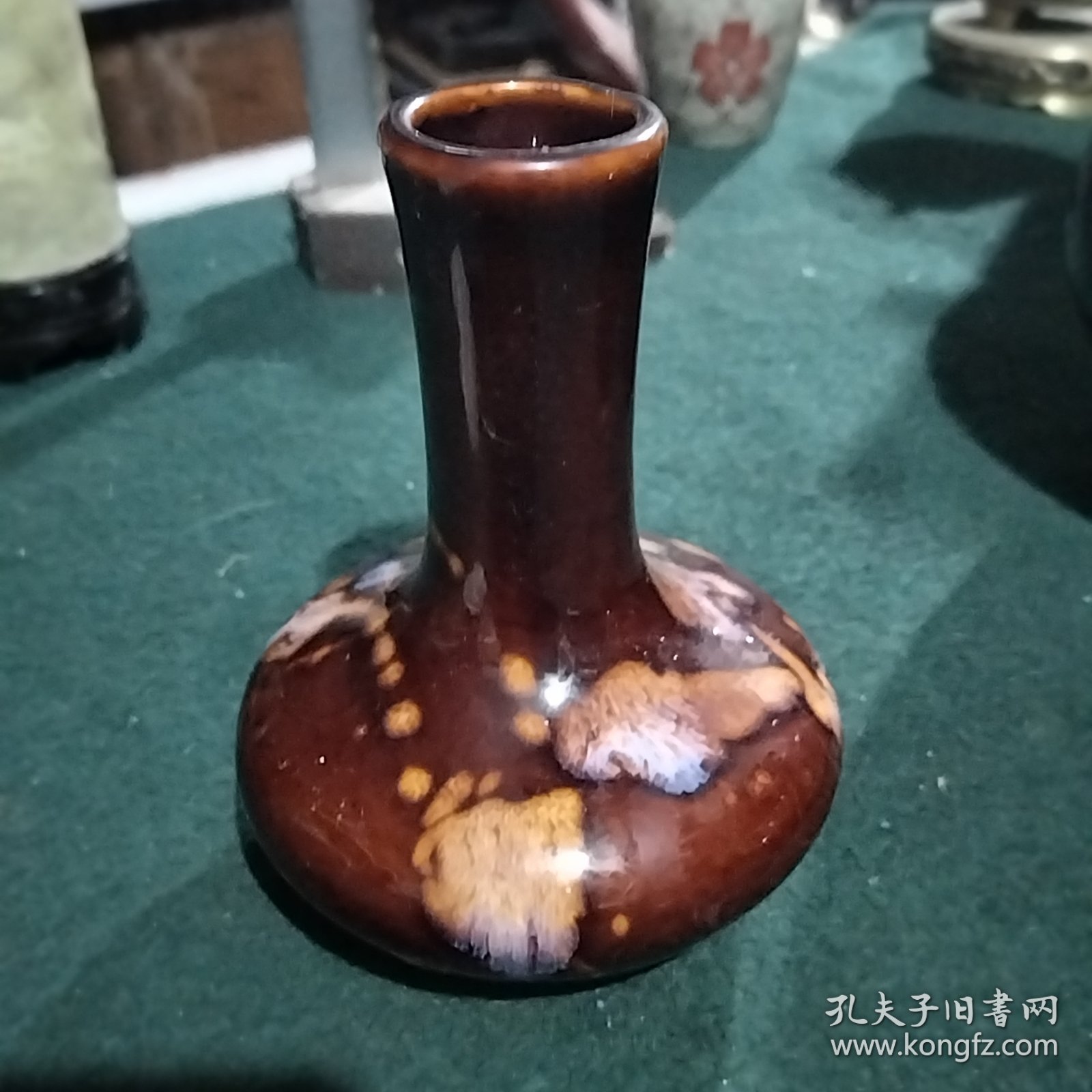 窑变小瓷瓶