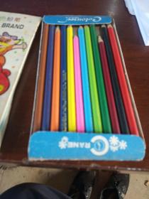 仙鹤彩色铅笔（旧）一盒1根长短不同