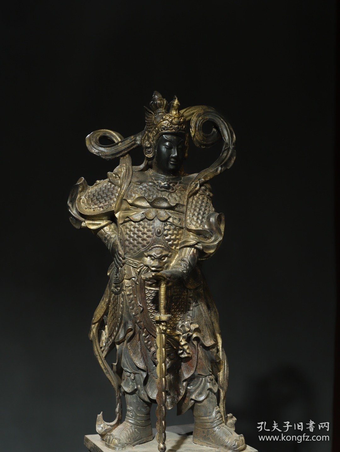 铜 拓金【韦陀】 佛像造像 尺寸：高65厘米 宽25厘米 厚22厘米 重14.1公斤