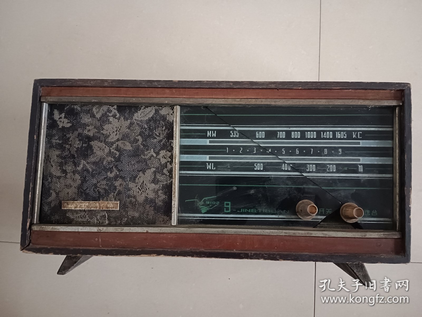 老收音机 淄博海鹰牌 不好用前玻璃有裂破损 摆件道具收藏 38×14×20