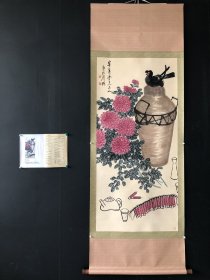 花鸟，四尺手绘作品带杂志书， 装裱好尺寸：212x74cm左右 画芯尺寸：135x65cm左右 .