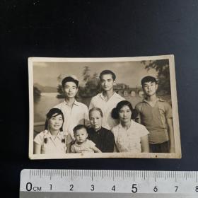 50年代家庭合影照片