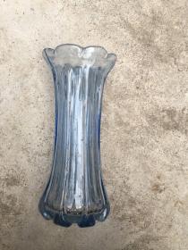 玻璃花瓶 高30厘米左右(按图发货)