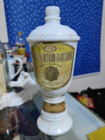 湖南国营华容酒厂出品 中国湘蓬酒酒瓶