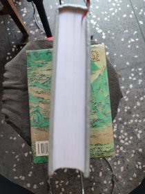 金匮要略译释：本书是医圣张仲景《伤寒杂病论》的杂病部分，采用宋代林亿等诠释，明代赵开美校刻的《金匮要略方论》为蓝本进行译释，以论治内科杂病为主,尚包括某些妇科及外科疾病。分为三卷,共二十五篇。上卷第一篇至第十篇属于内科病，中卷第十一篇至第十九篇为外科病,下卷第二十篇至第二十五篇为妇科病、杂病、急救、验方和饮食注意事项。