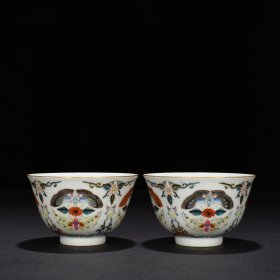 清道光粉彩团蝶花卉纹碗 7*12厘米