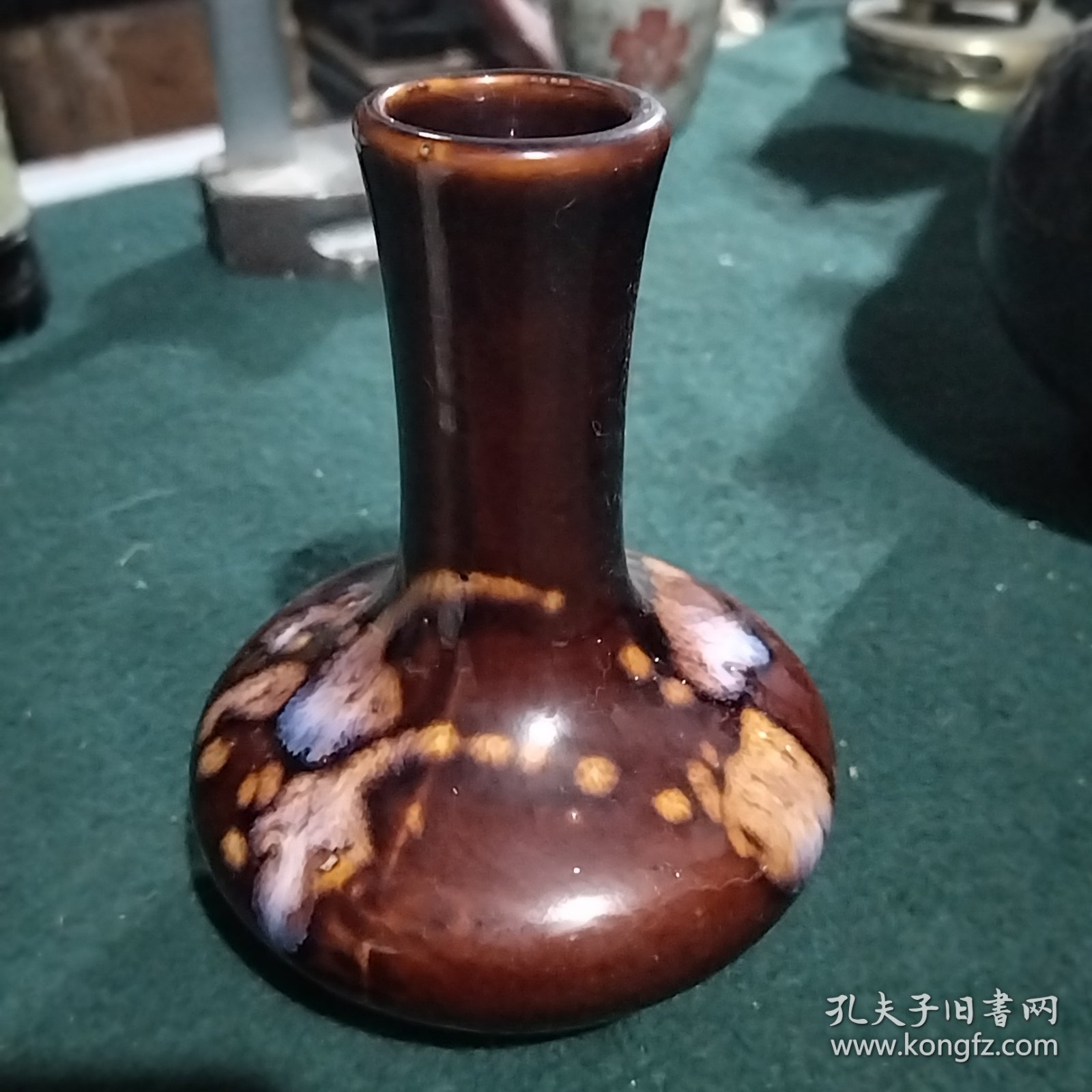 窑变小瓷瓶