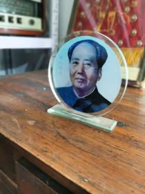 北京琉璃厂生产制作的，双面主席像！！！尺寸大！！全品无磕碰