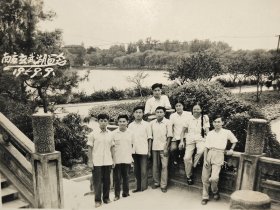 建国初期南京玄武湖风景老照片南京林业大学林经班合影
