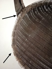 手工藤编小篓 有铁丝固定 其他边沿局部有缺断见图十箭头处