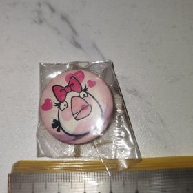 《石头记…》（动漫旧小型徽章/饰品，3*3厘米）