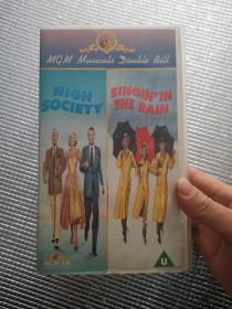 老录像带:MGM Musicals Double Bill
HIGH  SOCIETY    SINGININ  THE RAIN(国外片子)无字幕