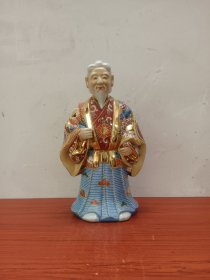 独特罕见的民国日本古装人物瓷塑像