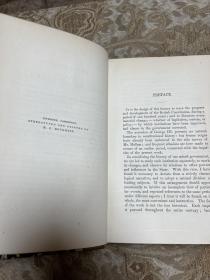 英国宪政史 The consititutional history of England
Thomas Erskine May是一位英国政治家和法学家，以其对议会程序和宪法的研究而闻名。他是英国议会制度和宪政的权威，被誉为“议会程序之父”，他的著作被视为议会制度和宪政研究的经典之作，对于理解和塑造现代议会制度和宪政具有重要影响。
摩洛哥羊皮装帧，罕见封面、环衬、书口同花。