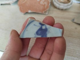 晚明青花高官厚禄人物酒杯瓷片标本
