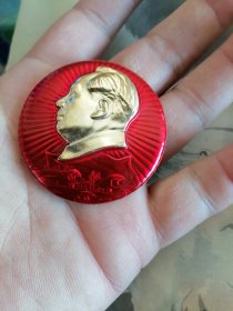 崇武以 1965 东海纪念 像章