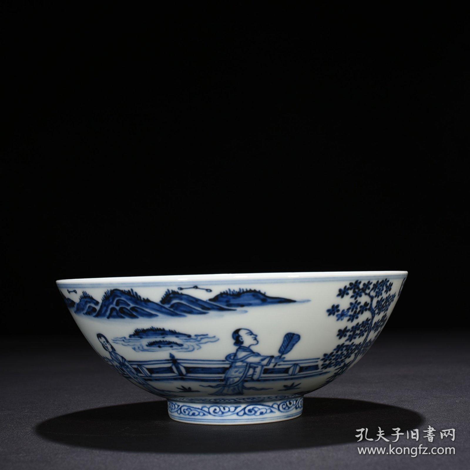 明宣德青花庭院仕女图碗 7.5*19厘米